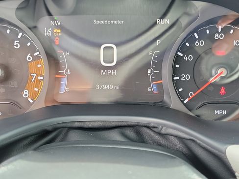 Used 2025 Jeep Compass Limited AWD/4WD image 25