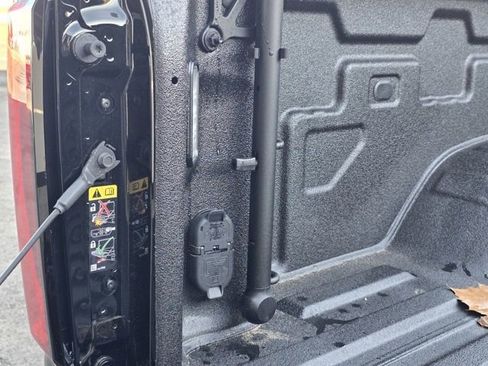 New 2025 GMC Sierra 2500 Denali w/ Denali Reserve Package image 36