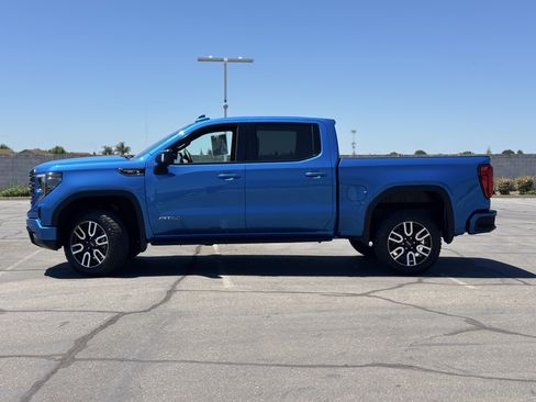 Certified 2023 GMC Sierra 1500 AT4 w/ AT4 Premium Package AWD/4WD image 4