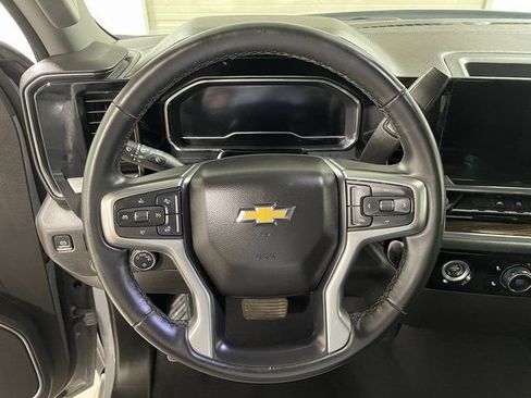 Used 2024 Chevrolet Silverado 1500 LT AWD/4WD image 14