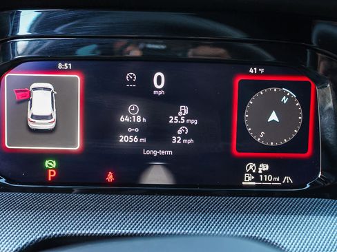 Used 2025 Volkswagen Golf w/ Euro Style Package image 22