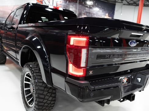Used 2020 Ford F250 Lariat w/ Lariat Ultimate Package AWD/4WD image 30