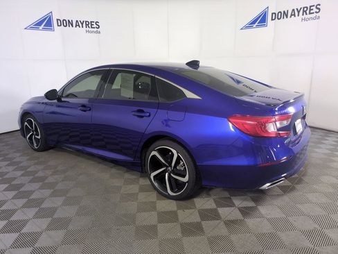 Used 2021 Honda Accord Sport image 3