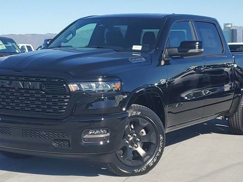 New 2026 RAM 1500 4x4 Crew Cab image 33