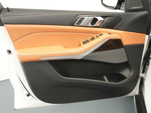 Used 2023 BMW X5 xDrive40i w/ Premium Package image 34