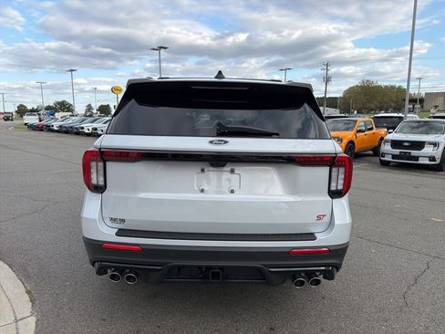 New 2026 Ford Explorer ST w/ Sun And Sound Package AWD/4WD image 4