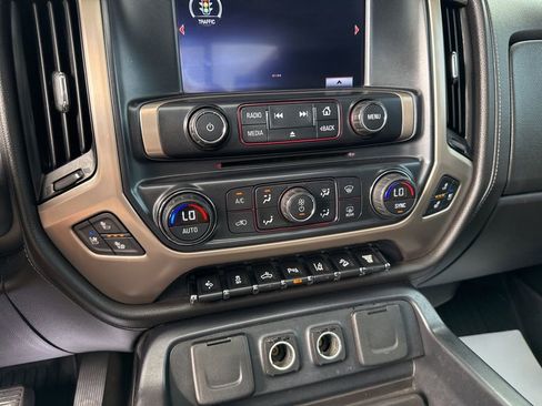 Used 2016 GMC Sierra 2500 Denali w/ Duramax Plus Package AWD/4WD image 33