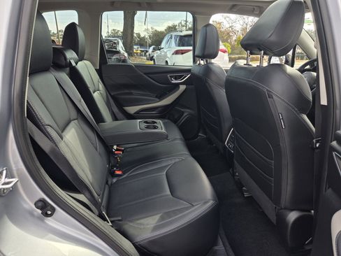 Used 2023 Subaru Forester Limited w/ Popular Package #2 image 16