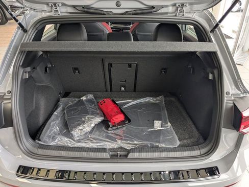New 2026 Volkswagen GTI SE FWD image 14