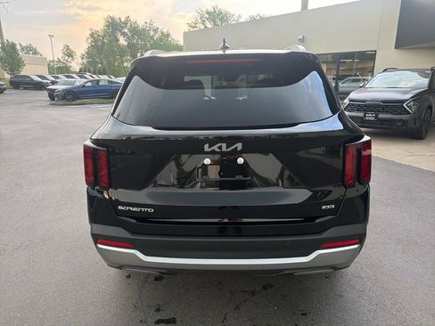New 2026 Kia Sorento EX AWD/4WD image 9