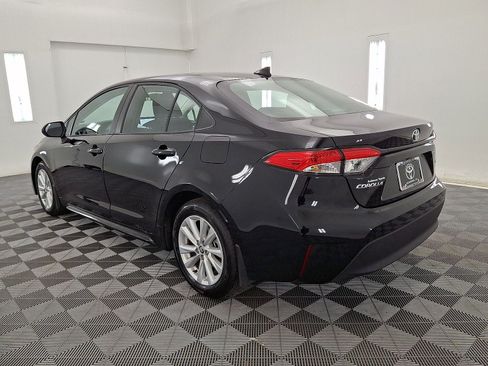 Certified 2025 Toyota Corolla LE w/ LE Premium Package FWD image 13