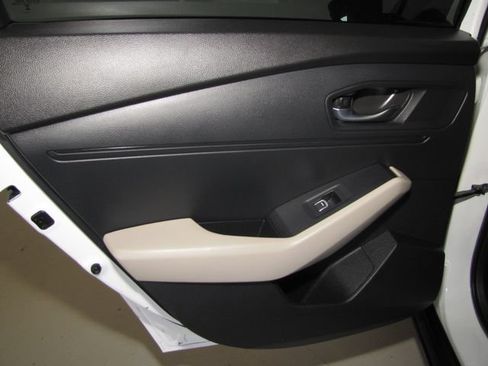 Used 2024 Honda Accord EX-L image 13