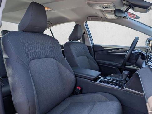 Used 2025 Toyota Camry LE image 25