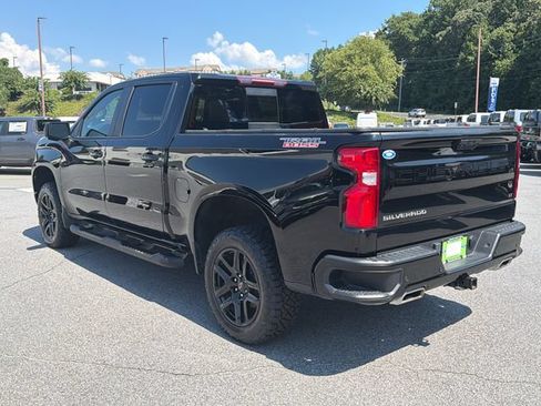 Used 2024 Chevrolet Silverado 1500 LT Trail Boss w/ Convenience Package II AWD/4WD image 6