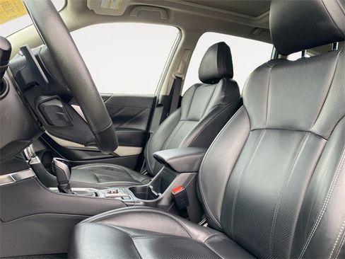 Used 2024 Subaru Forester Limited image 9