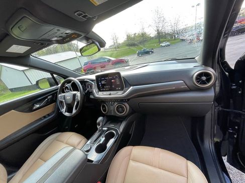 Certified 2023 Chevrolet Blazer Premier w/ Enhanced Convenience Package AWD/4WD image 12