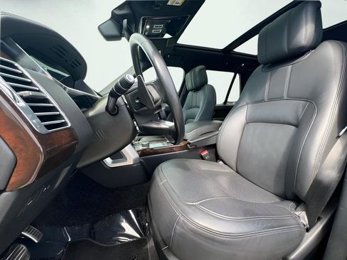 Used 2021 Land Rover Range Rover Westminster Edition image 17
