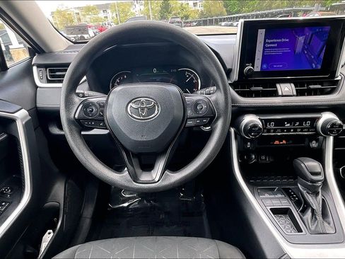 Used 2024 Toyota RAV4 XLE image 5