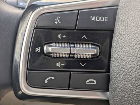 Certified 2023 Kia Sorento SX Prestige AWD/4WD image 33