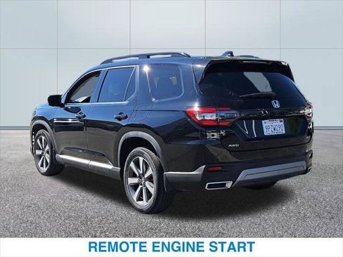 Certified 2025 Honda Pilot Elite image 9