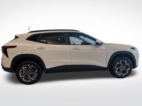 New 2026 Chevrolet Trax LT image 6