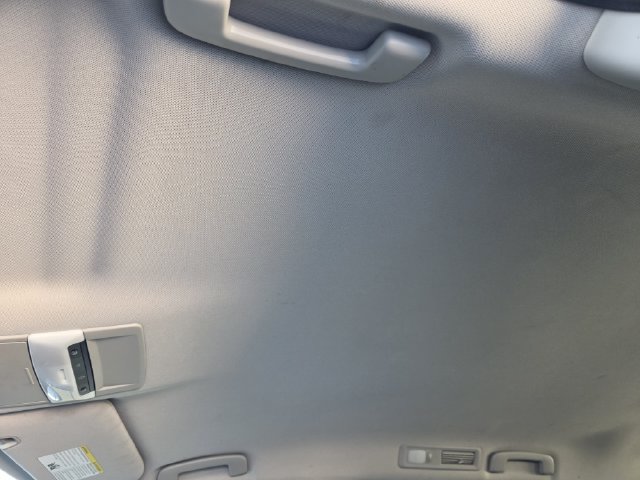 Used 2023 Nissan Pathfinder S FWD image 31