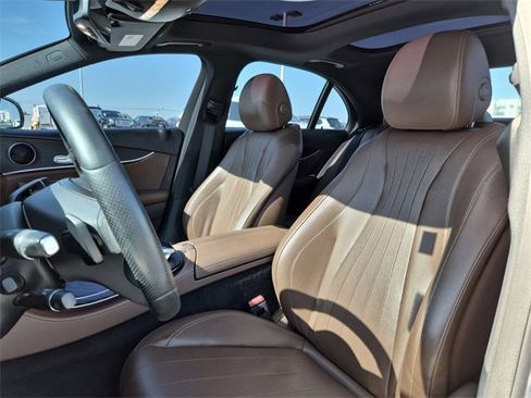 Used 2018 Mercedes-Benz E 300 image 17