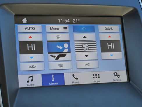 Used 2019 Ford Edge Titanium w/ Cold Weather Package image 24