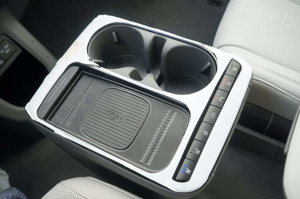 New 2027 Hyundai Ioniq 5 Limited AWD/4WD image 16