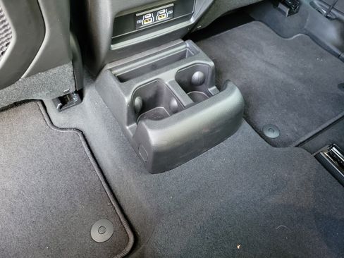 Used 2025 Jeep Grand Cherokee L Laredo RWD image 12