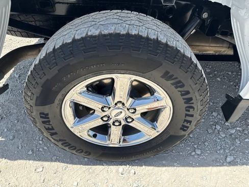 Used 2025 Ford F150 XLT w/ Equipment Group 301A Standard AWD/4WD image 12