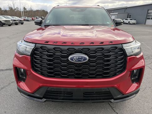 New 2026 Ford Explorer ST-Line w/ ST-Line Street Pack image 9