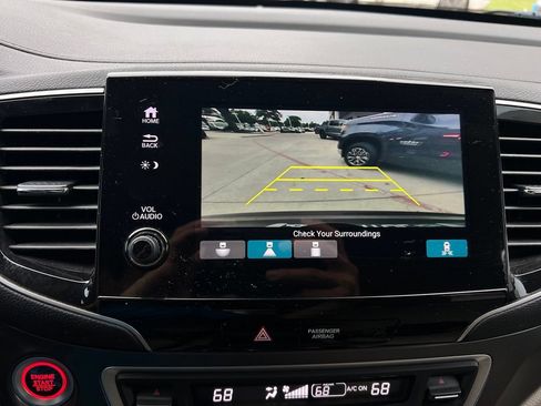 Used 2021 Honda Pilot EX image 19