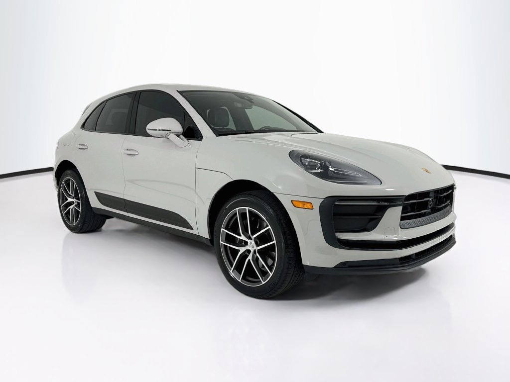 Certified 2023 Porsche Macan Turbo AWD/4WD image 7