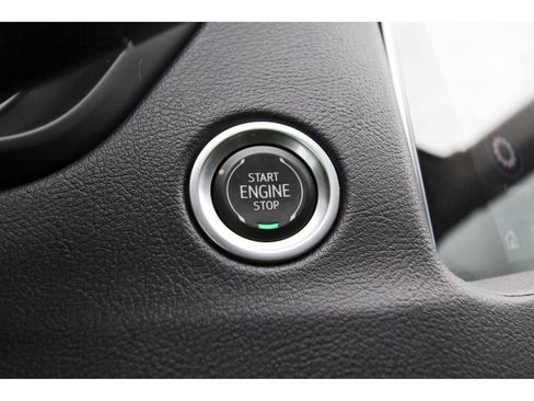 Used 2023 Cadillac XT4 Premium Luxury w/ Cold Weather Package image 19