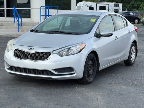 Used 2015 Kia Forte LX FWD image 5