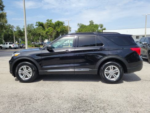 Certified 2023 Ford Explorer XLT w/ Equipment Group 202A AWD/4WD image 6