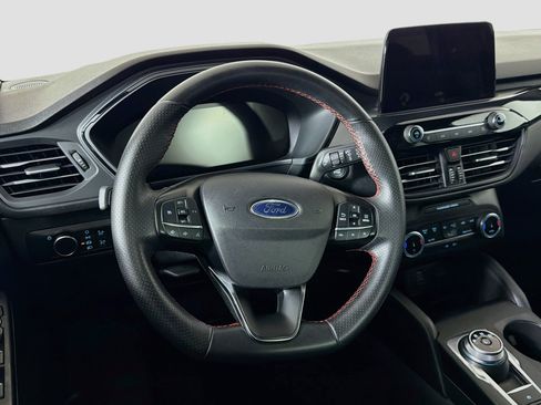 Used 2025 Ford Escape ST-Line FWD image 18