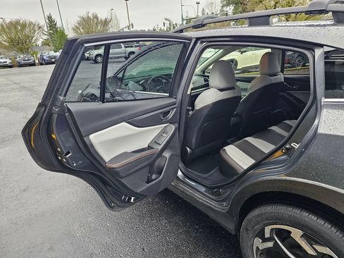 Used 2023 Subaru Crosstrek 2.5i Limited image 16