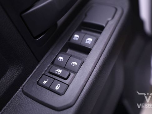 New 2026 RAM 2500 Tradesman w/ Chrome Appearance Group image 13