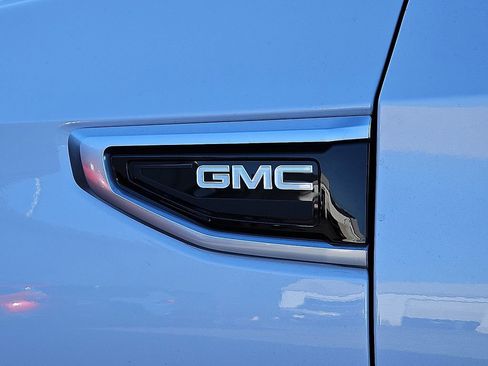 Used 2021 GMC Yukon Denali w/ Denali Premium Package image 14