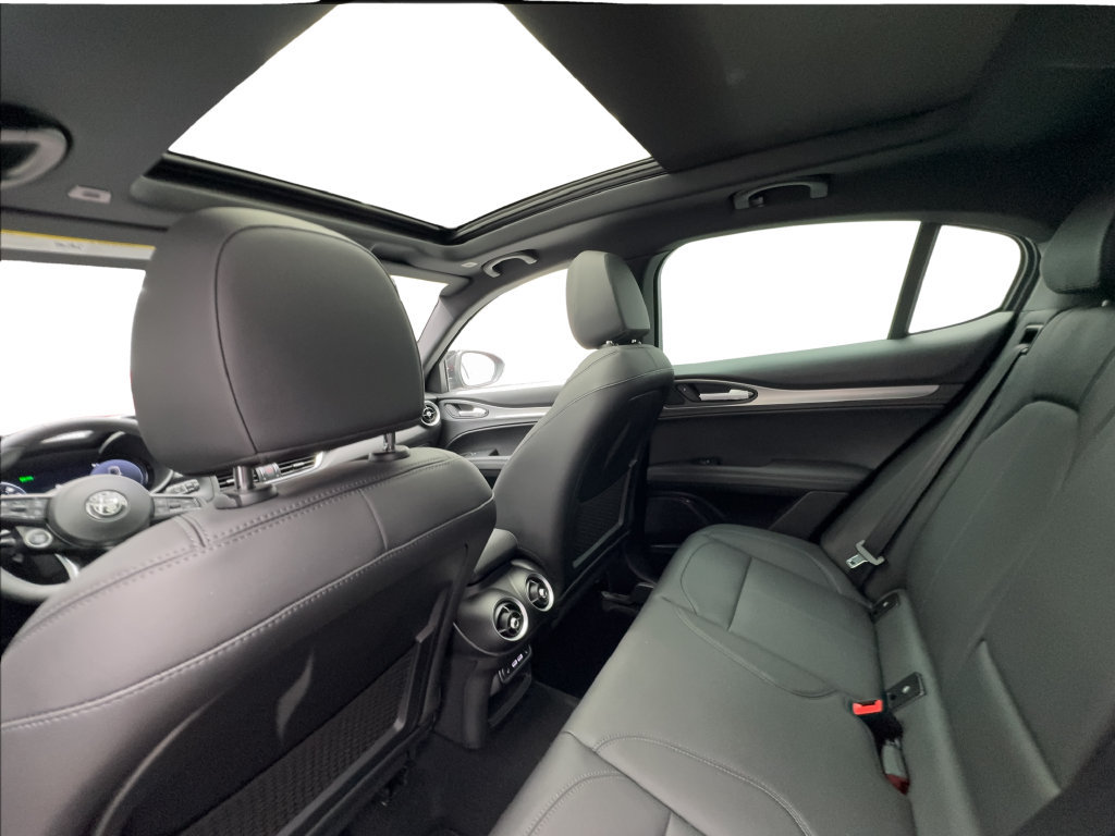 New 2026 Alfa Romeo Stelvio Sprint AWD/4WD image 28