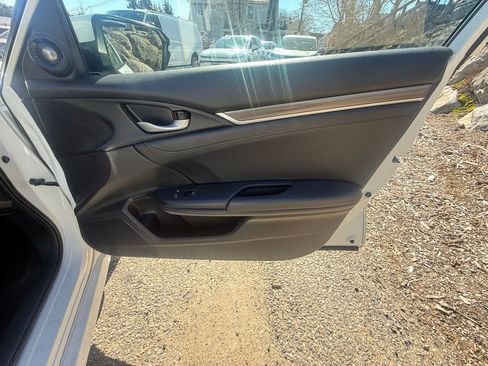 Used 2020 Honda Civic Touring image 16