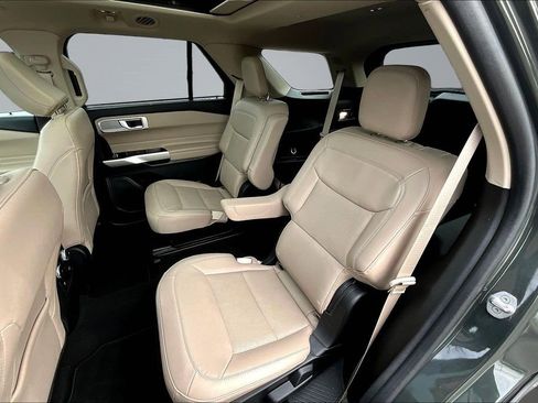 Used 2023 Ford Explorer Limited w/ Hybrid Equipment Group 310A AWD/4WD image 25