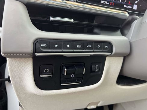 Certified 2023 Cadillac Escalade Sport Platinum image 22