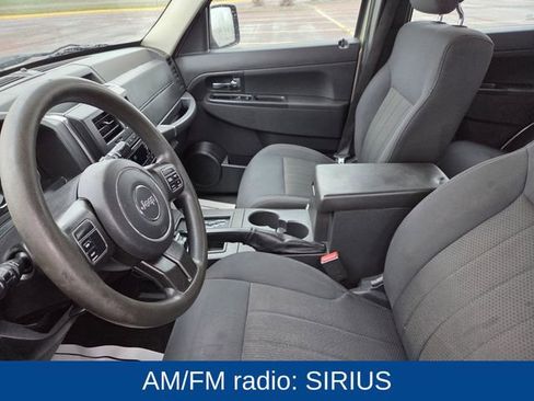 Used 2011 Jeep Liberty Sport AWD/4WD image 12