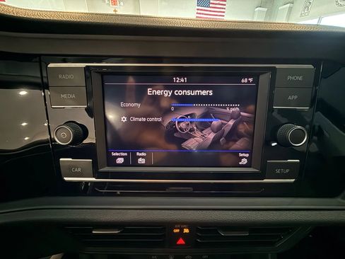 Used 2019 Volkswagen Jetta R-Line image 27