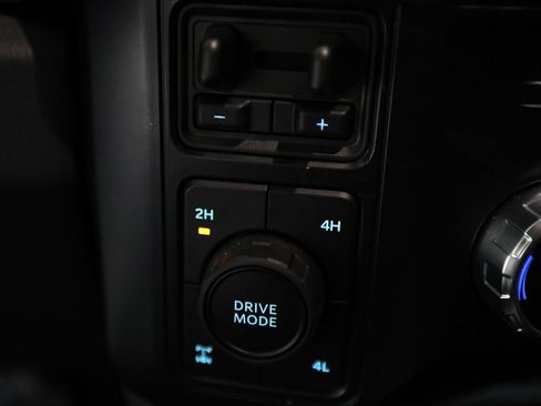 Used 2026 Ford F250 Platinum AWD/4WD image 22