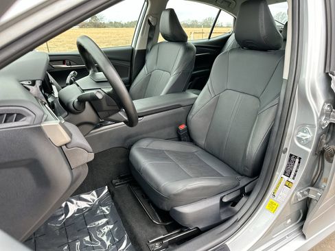 Used 2025 Toyota Camry LE FWD image 11