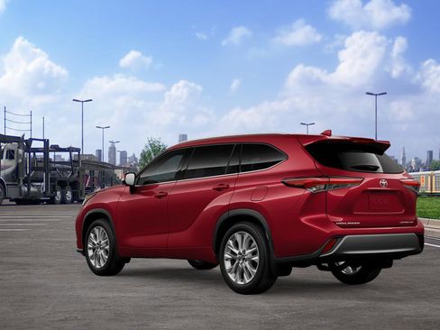 New 2026 Toyota Highlander Limited image 8